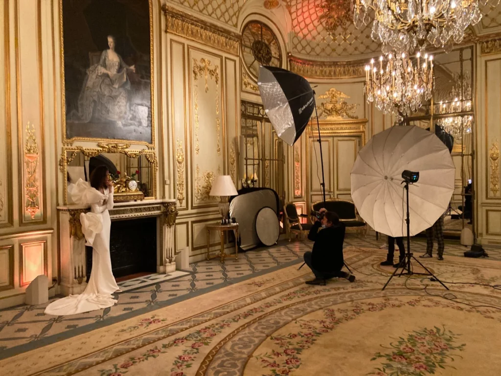 Michel Dupré photographe dans l'hotel Le Meurice pour luxe infinity magazine