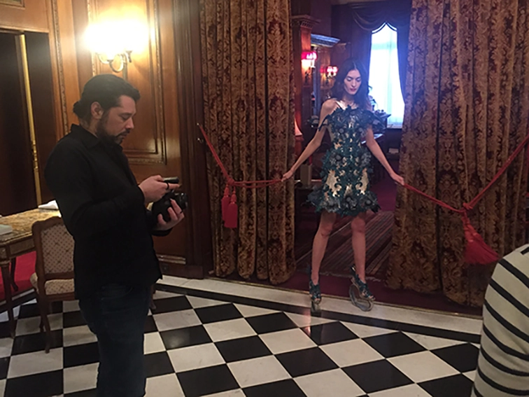 Making of Shooting éditorial « Santa Obscuro ». spécial Haute couture / Haute joaillerie, pour le Luxe Infinity Magazine.